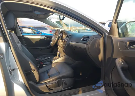 2013 Volkswagen Jetta 2.5L Se из США, поврежденный, VIN 3VWDP7AJ7DM360668